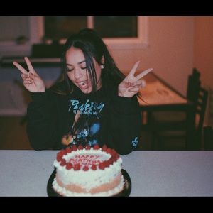 Meet your Posher, Sam